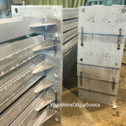 Горячее цинкование металлической стойки
