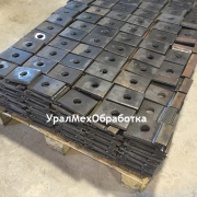 Крепежный элемент Д4